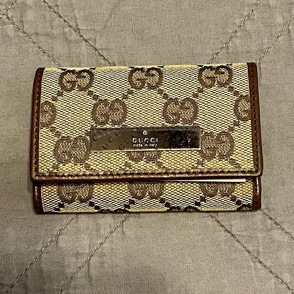 Gucci Handbags - Authentic Gucci key wallet